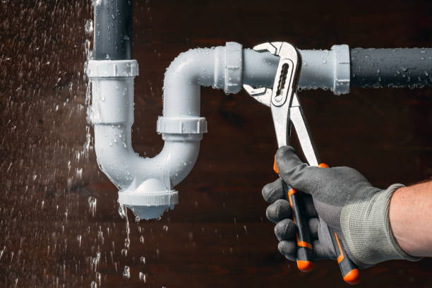 Professional Gas Line Repair technician working in Quinton, AL